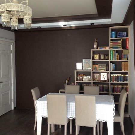 Flat Near The Mcdonald'S Batumi Exterior foto